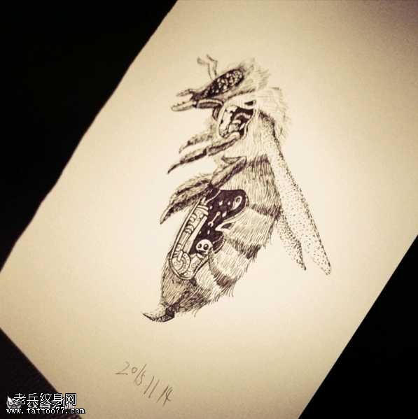 手稿蜂蜜纹身图案