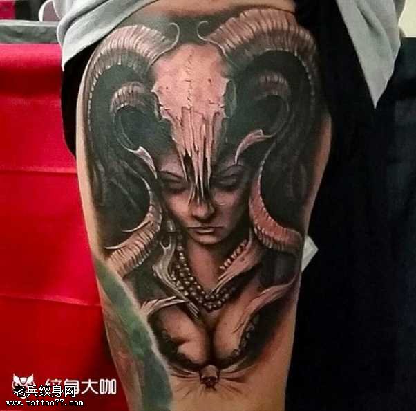 魔羊女纹身图案