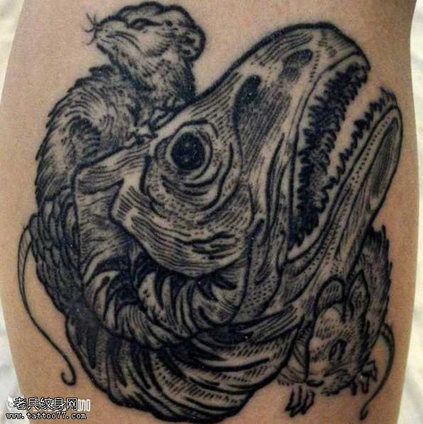 恐龙尸体纹身图案