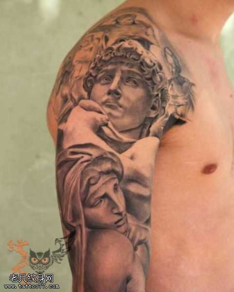 胳膊人物石像纹身图案