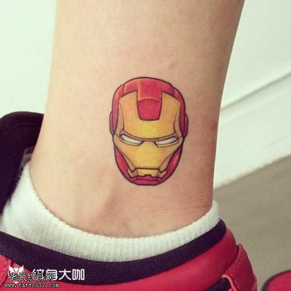 腿部小金刚纹身图案