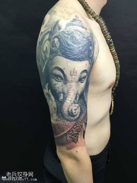 胳膊象神纹身图案