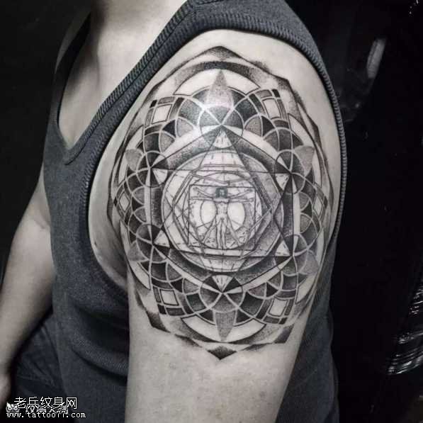 胳膊点刺神话纹身图案