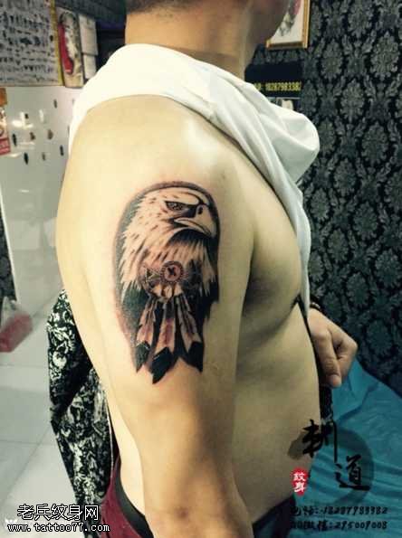 胳膊老鹰纹身图案