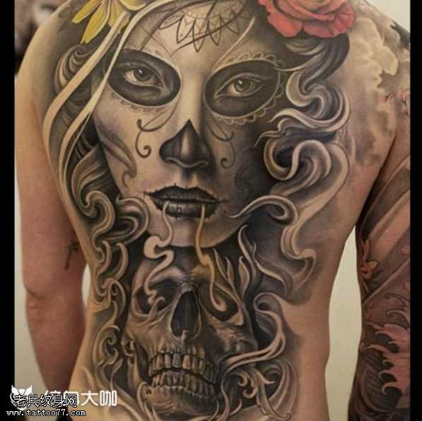 背部死亡女郎纹身图案