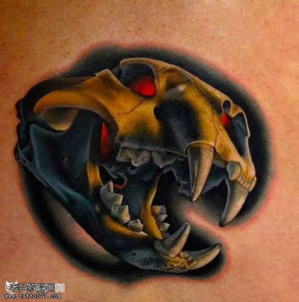 腰部恐龙骨纹身图案