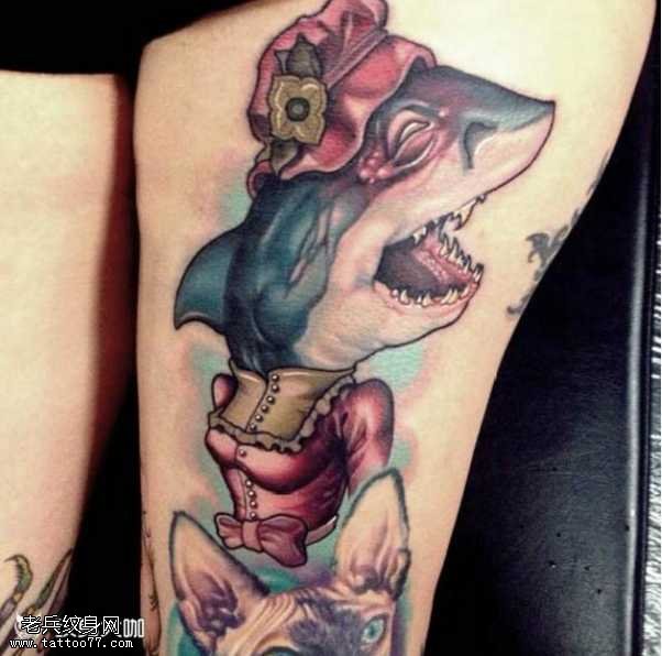 变异鲨鱼纹身图案