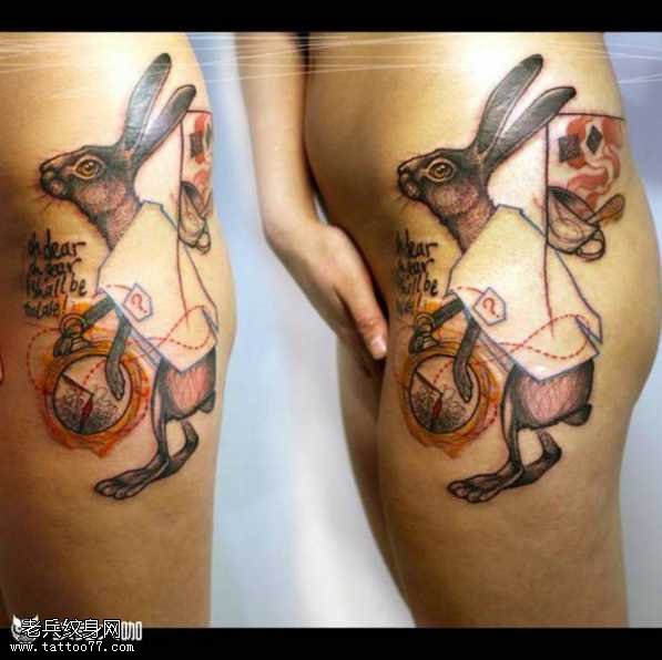 腰部兔子纹身图案