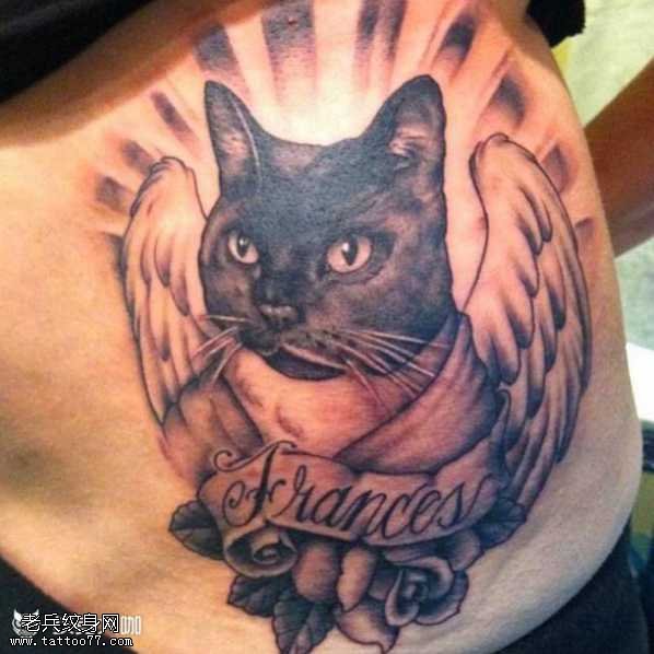 腰部猫咪纹身图案