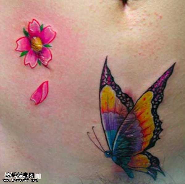 腰部彩色的蝴蝶纹身图案