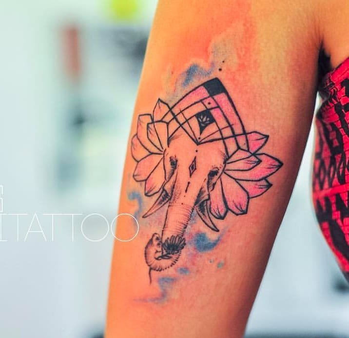 明亮而美丽的水彩画纹身图案来自莫妮卡戈麦斯