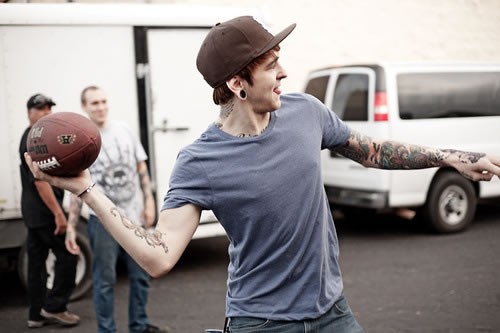 男人手臂图腾纹身