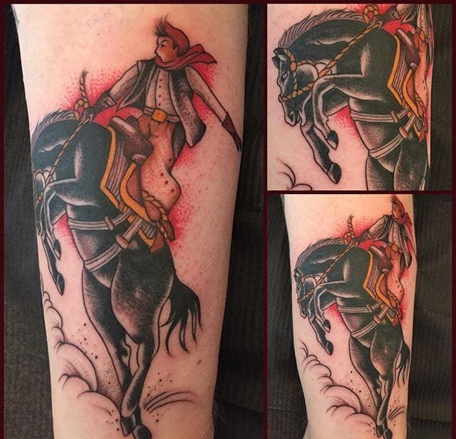 漂亮的传统纹身图案来自达维德安德烈奥利