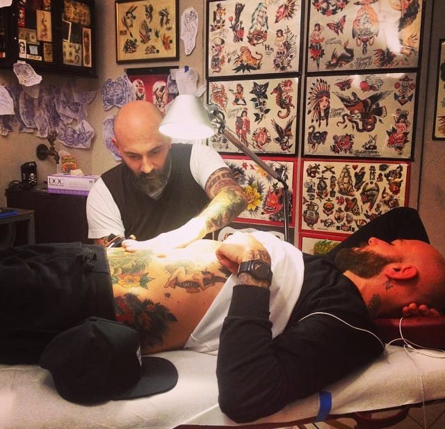 漂亮的传统纹身图案来自达维德安德烈奥利