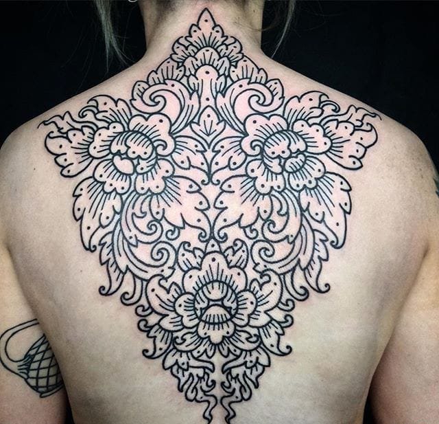 13款女性漂亮的装饰花纹身图案来自马特