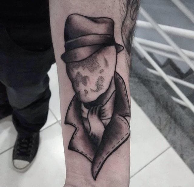 黑色恐怖的鬼面纹身图案来自马努克鲁兹