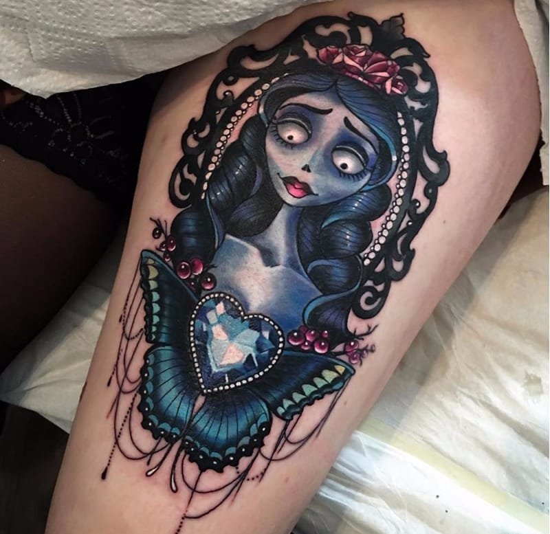 手臂上恐怖的僵尸新娘纹身图案来自叶尔万德·阿科波夫