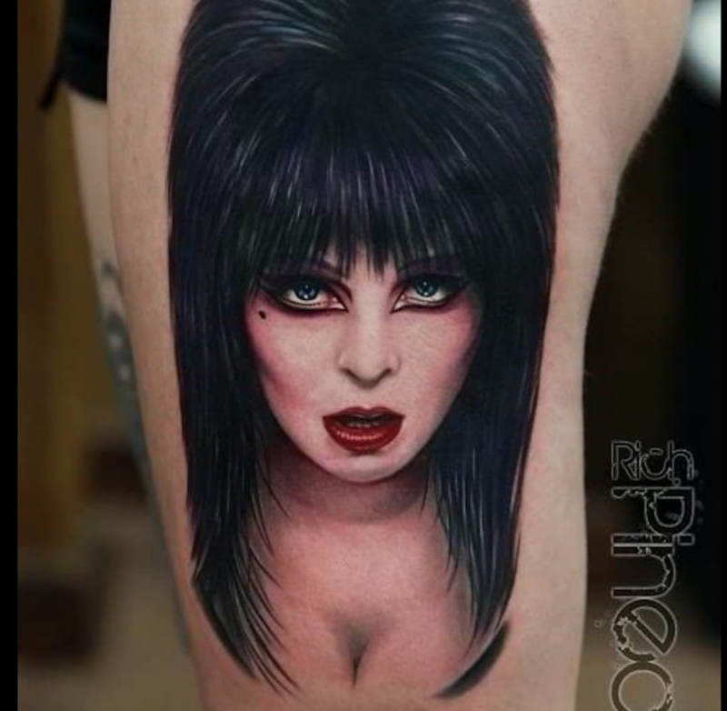 手臂上恐怖的僵尸新娘纹身图案来自叶尔万德·阿科波夫