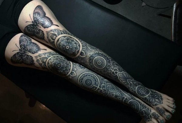 15款漂亮的花腿纹身图案