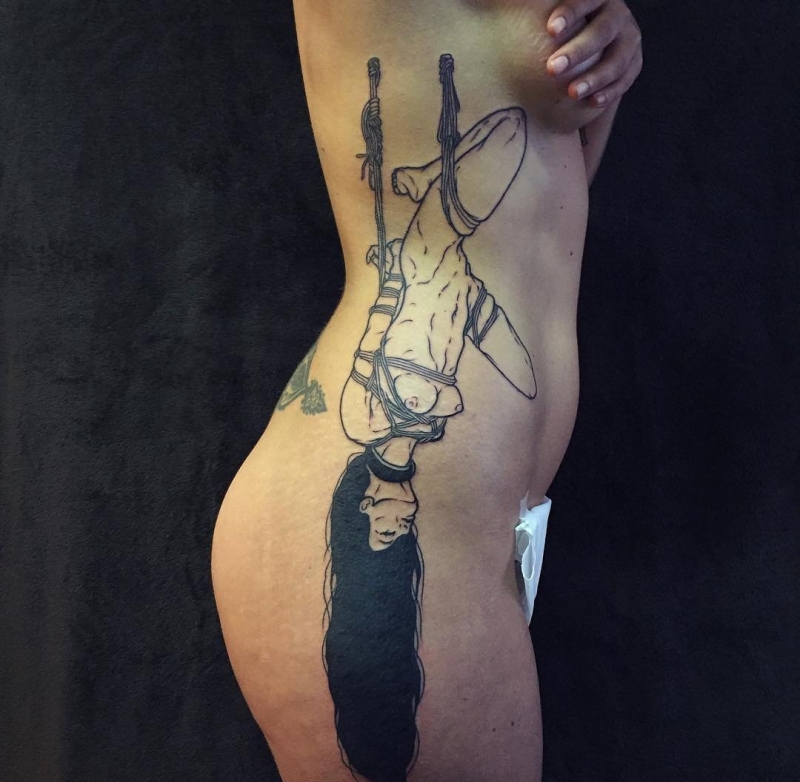 邪恶的女性捆绑主题纹身图案