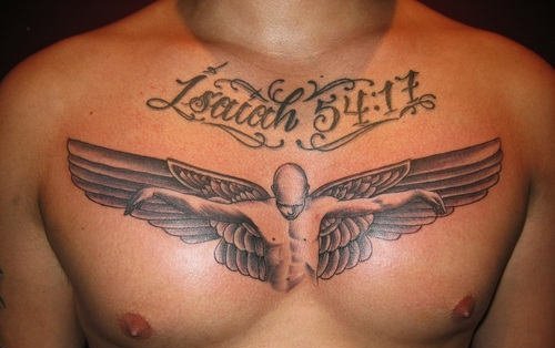 男子满胸帅气文字和天使纹身图片