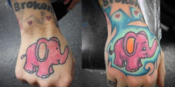 手背帅气的动物纹身图案