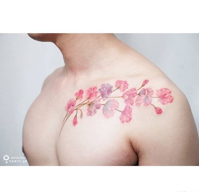 多款女性可爱的锁骨花卉纹身图案