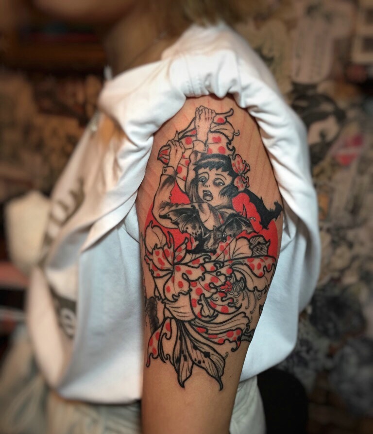 重口味手臂彩色动漫人物纹身图案