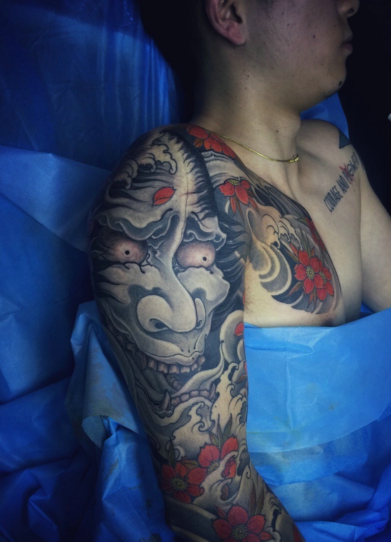 一款有男人味的半甲般若纹身图案