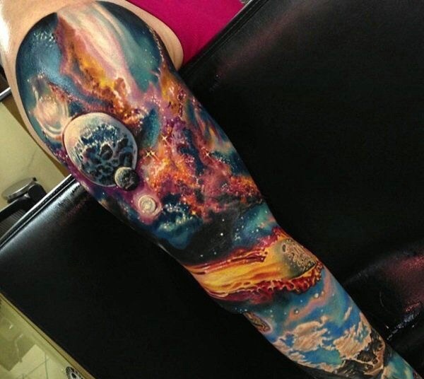 一组绚丽的手臂3d星空纹身图案