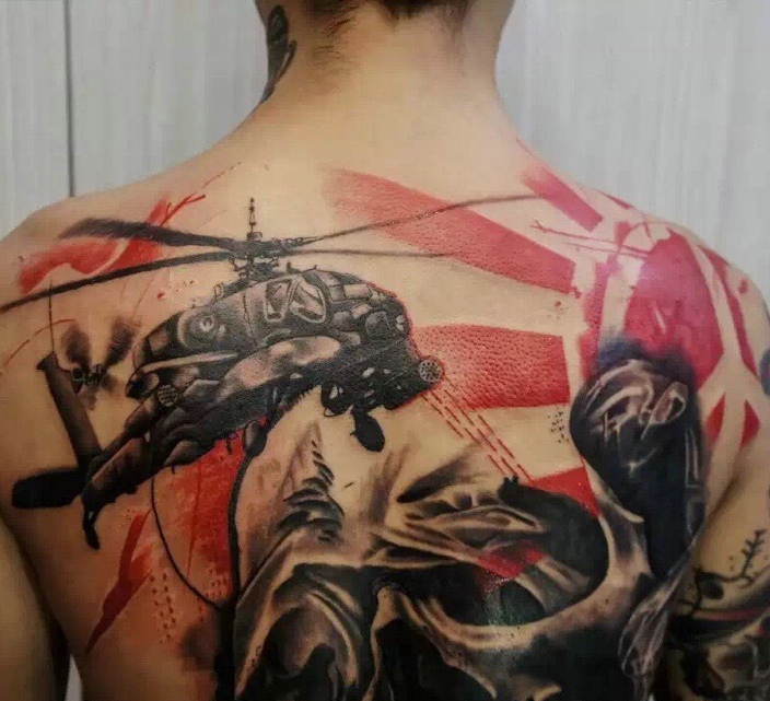 满背超级霸气的个性图腾纹身图案