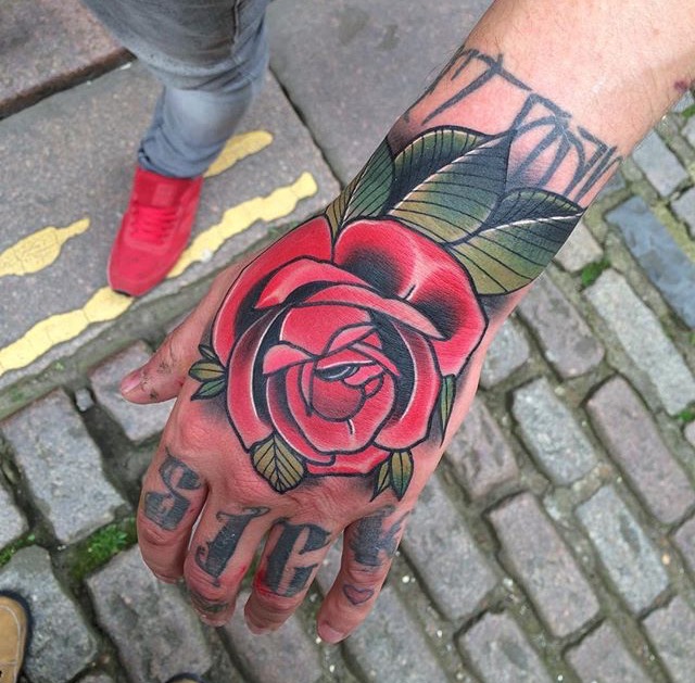 几款非常漂亮耐看的花背纹身图案