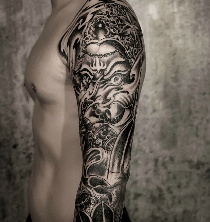 新传统花臂黑灰小象神纹身图案