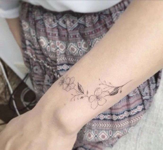 一组格外清新的小图案纹身刺青