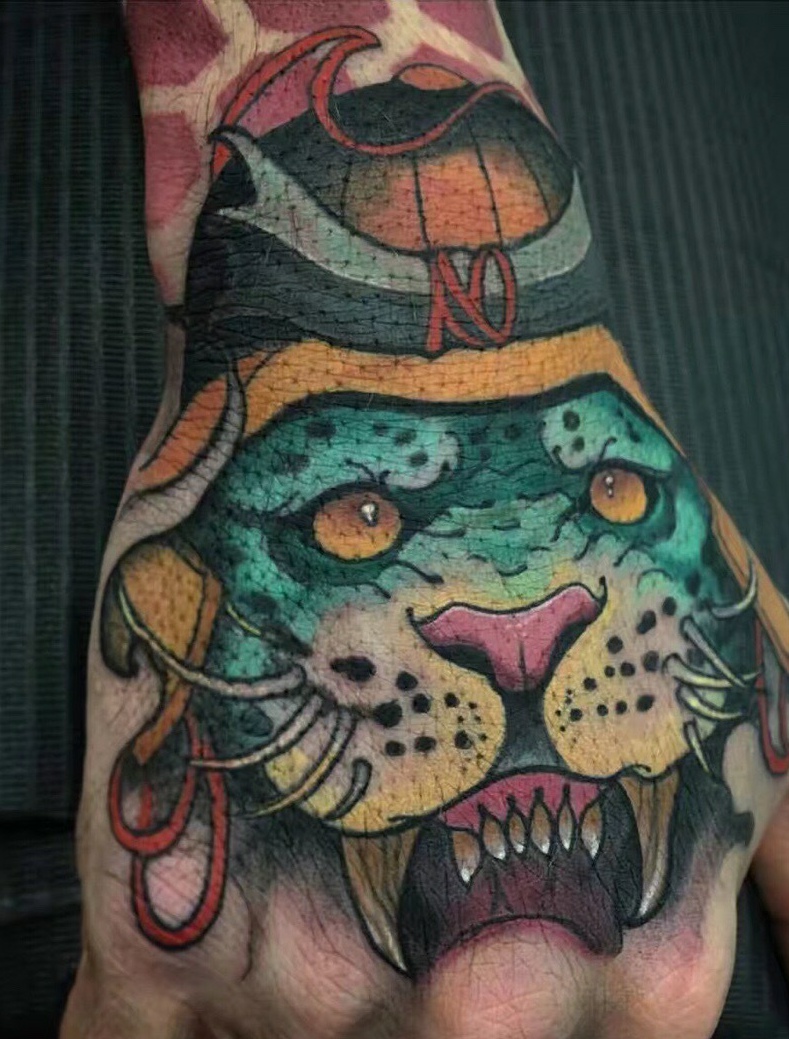 2016最新一组彩色手背纹身图案