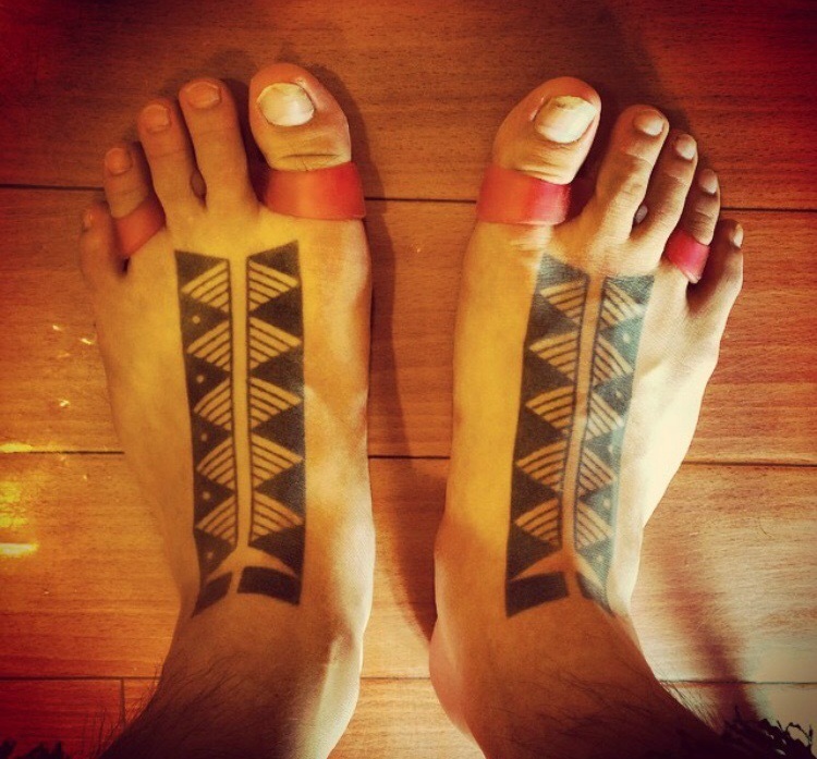 男士双脚背个性图腾纹身图案