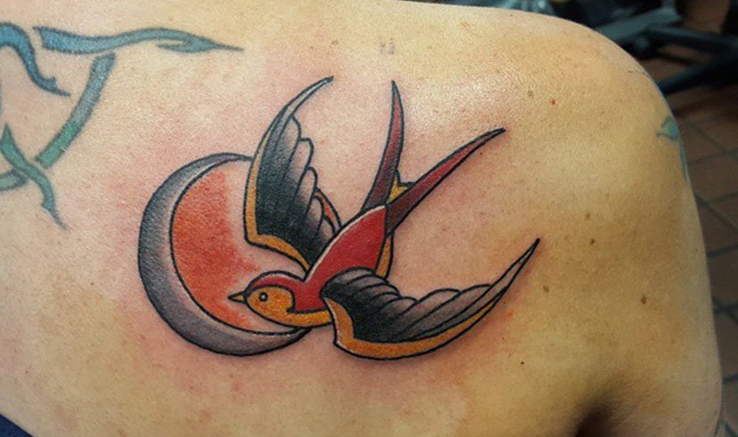 多款漂亮的燕子纹身图案