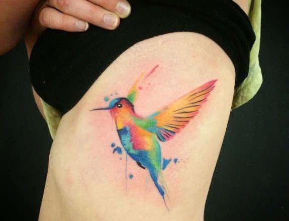 多款女孩喜爱的蜂鸟纹身图案