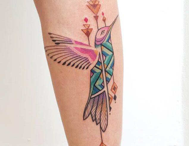 多款女孩喜爱的蜂鸟纹身图案