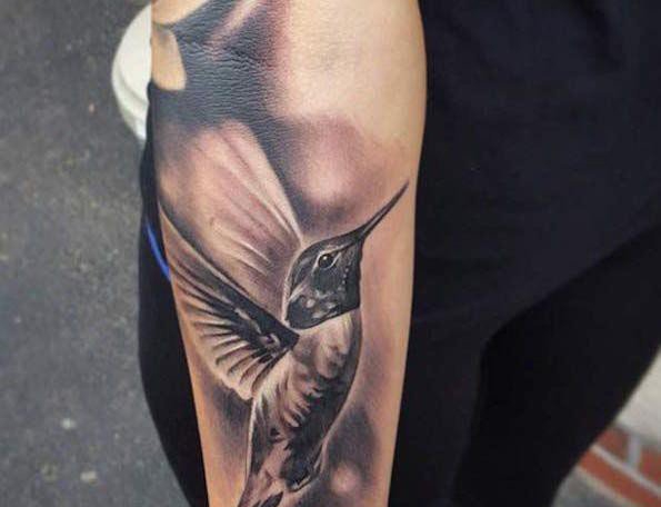 多款女孩喜爱的蜂鸟纹身图案