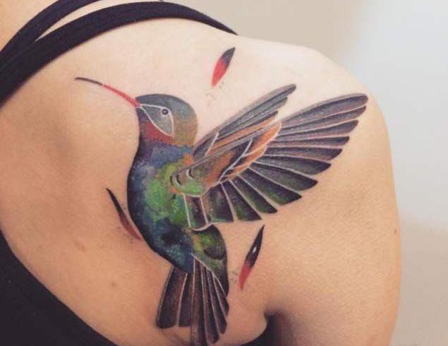 多款女孩喜爱的蜂鸟纹身图案