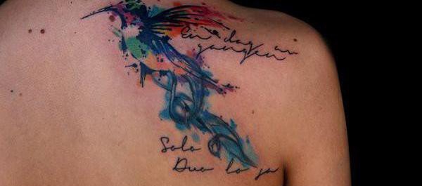 多款女孩喜爱的蜂鸟纹身图案