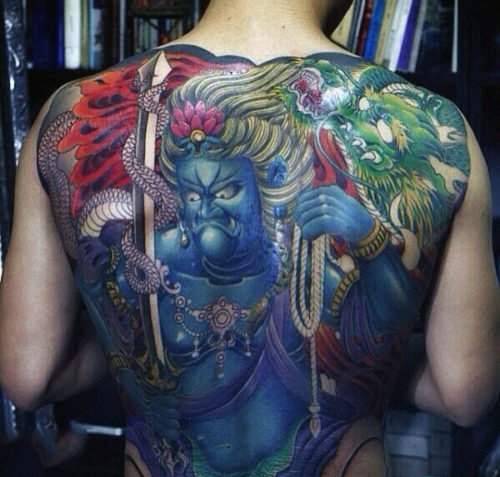男性钟爱的霸气满背大面积纹身图案