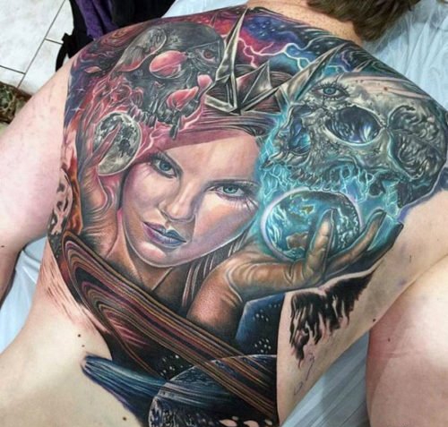 男性钟爱的霸气满背大面积纹身图案