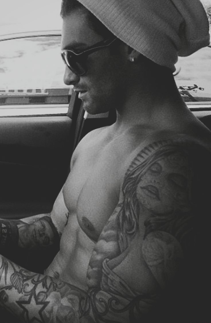 欧美帅哥花臂纹身图案