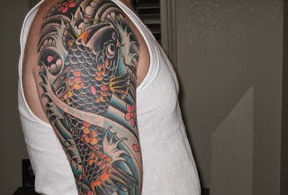 50款漂亮帅气的锦鲤纹身图案