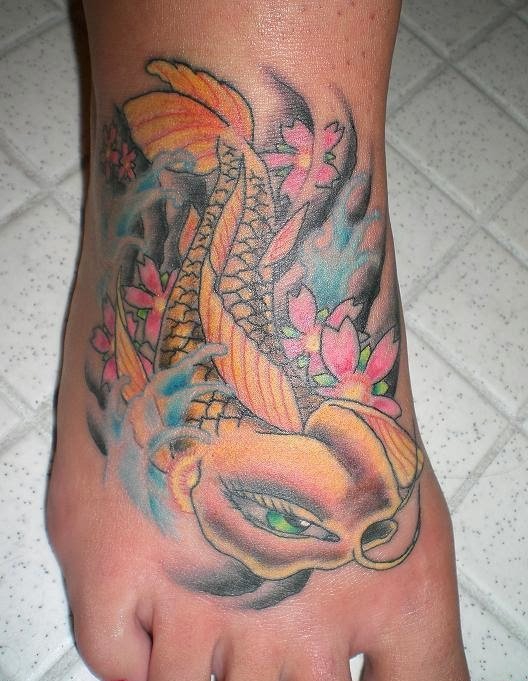 50款漂亮帅气的锦鲤纹身图案