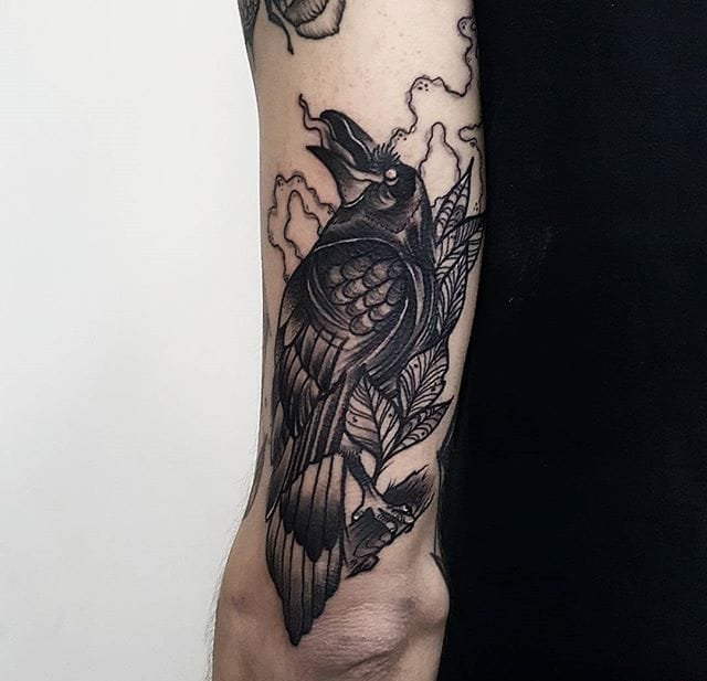 多款纯黑色风格点刺乌鸦纹身图案