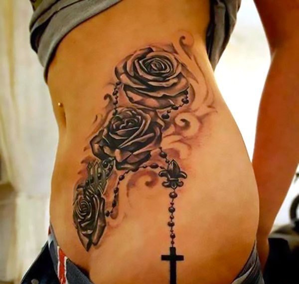 女性性感部位上诱人的纹身图案