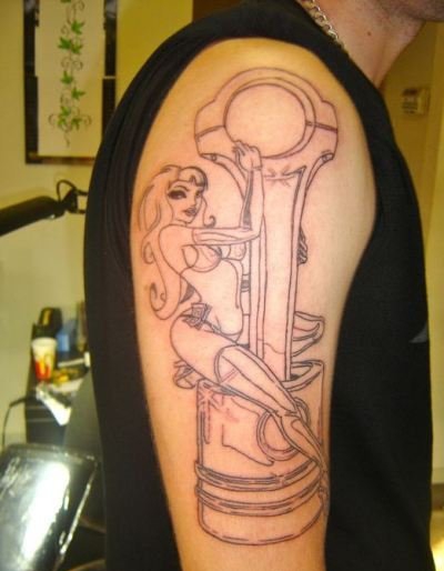 男性喜爱的代表激情燃烧与动力的活塞纹身图案